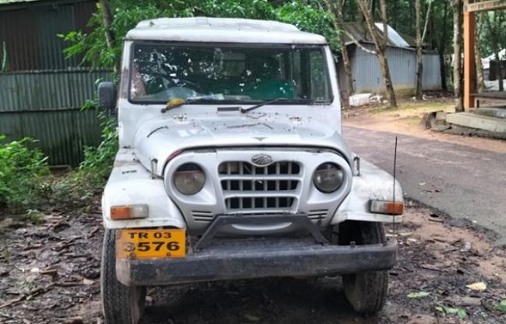 Businessman Died after hit by passenger carrying Max vehicle in Bishalgarh Businessman Died after hit by passenger carrying Max vehicle in Bishalgarh